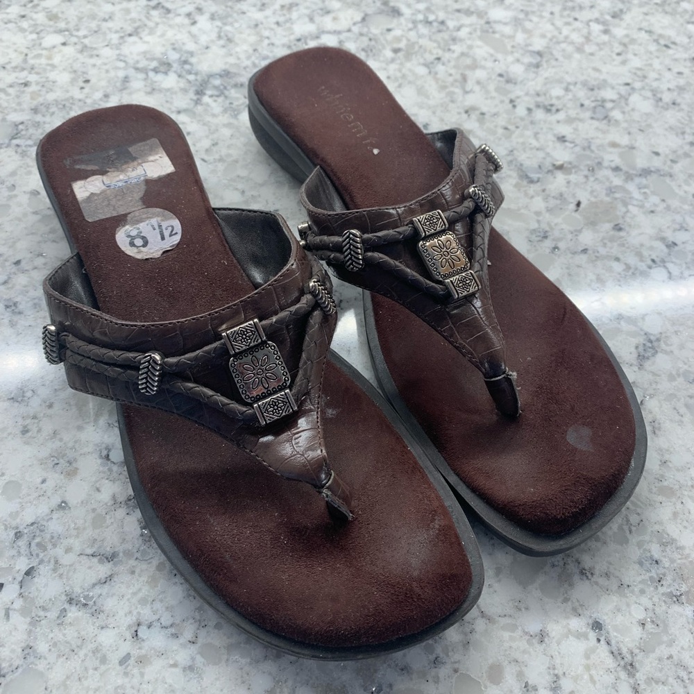 White Mountain Brown Sandals